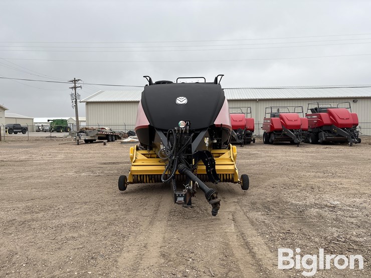 2016-new-holland-340-image-2