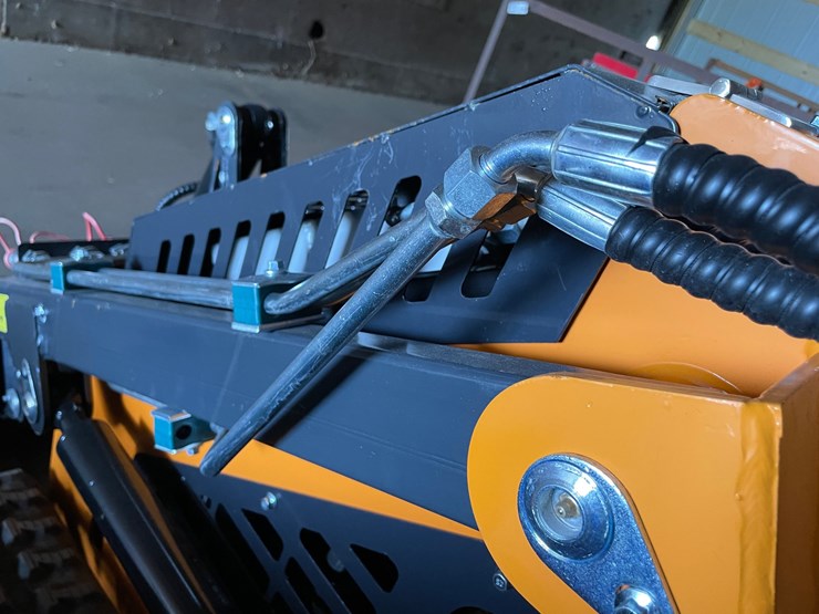 #9735-•-land-honor-mini-skid-steer-loader-image-45