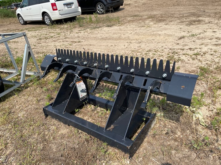 #9763-•-wolverine-universal-mount-ripper-attachment-image-1