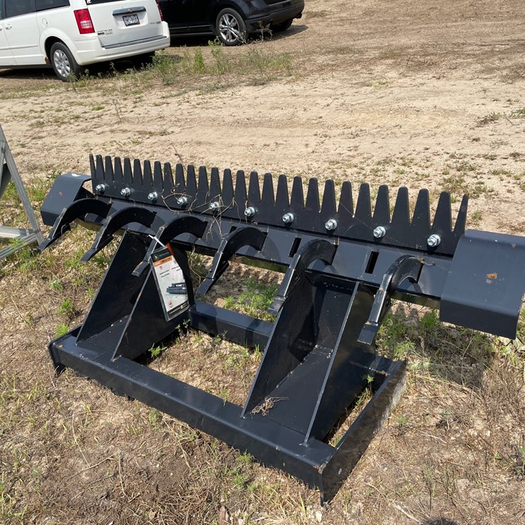 #9763 • Wolverine Universal Mount Ripper Attachment