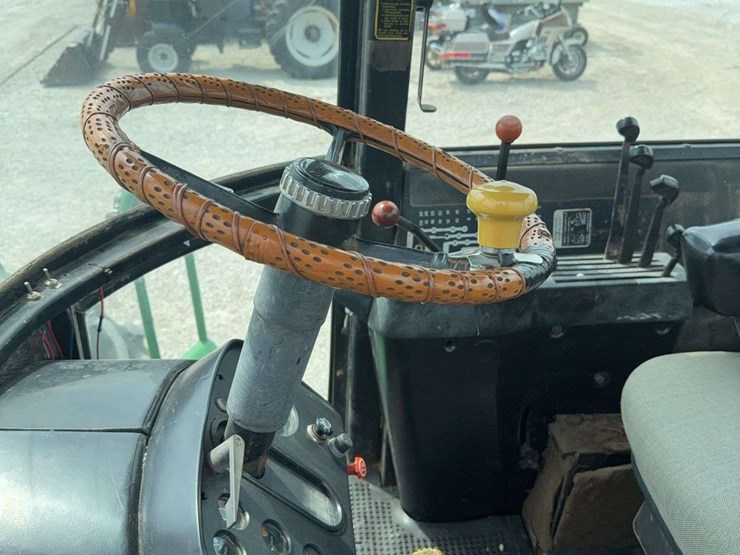 1978-john-deere-8430-image-12