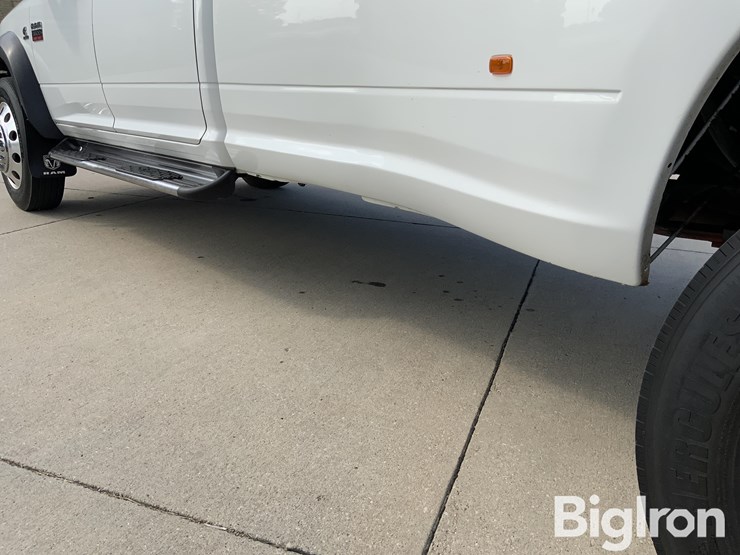2012-dodge-ram-5500-image-18