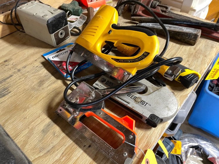 #10145-•-(5)-staplers-image-3