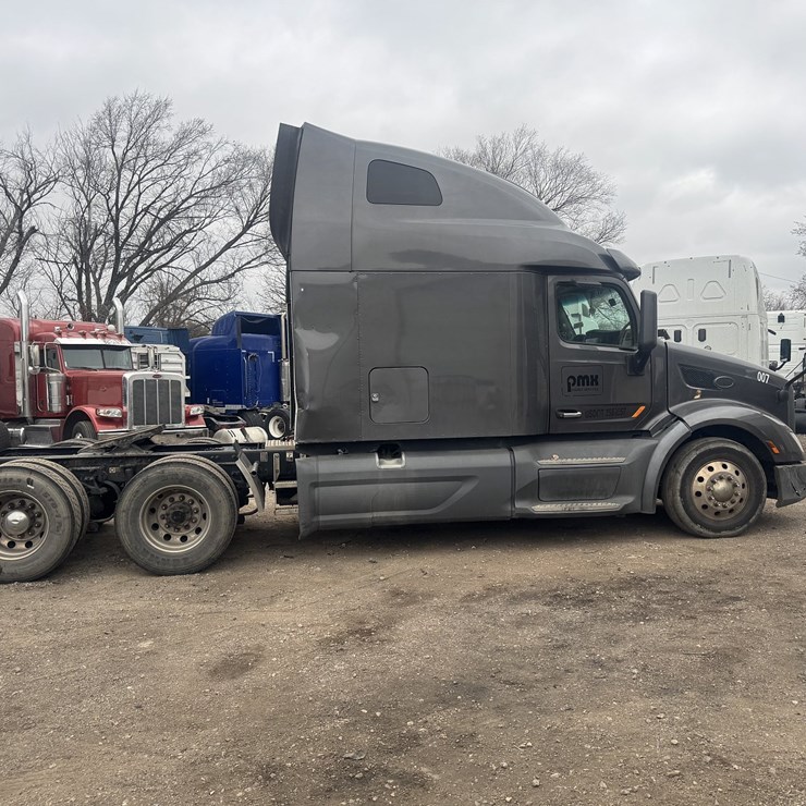 2019 PETERBILT 579