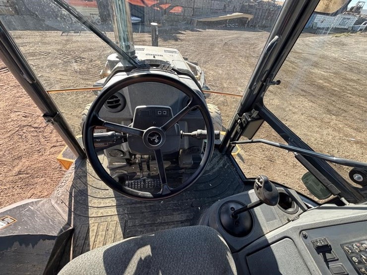 2020-john-deere-2020-image-38