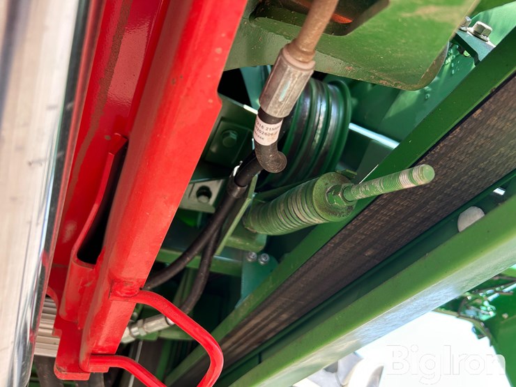 2024-john-deere-s780-image-15