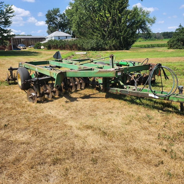#2806 • John Deere Tandem Disc Harrow