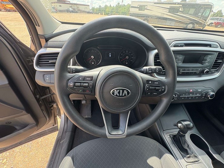 2017-kia-sorento-image-13