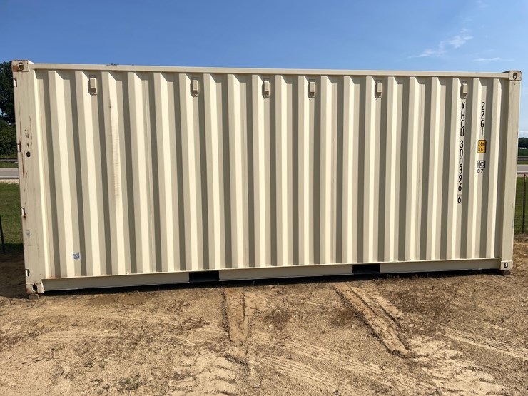 #405-•-20'-shipping-container-image-2
