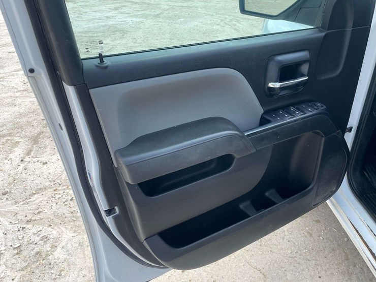 2017-chevrolet-silverado-1500-image-9