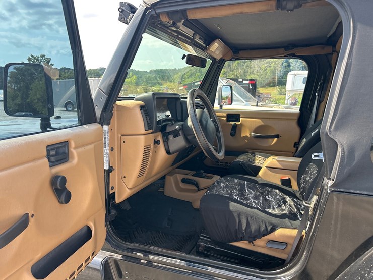 1998-jeep-wrangler-image-8
