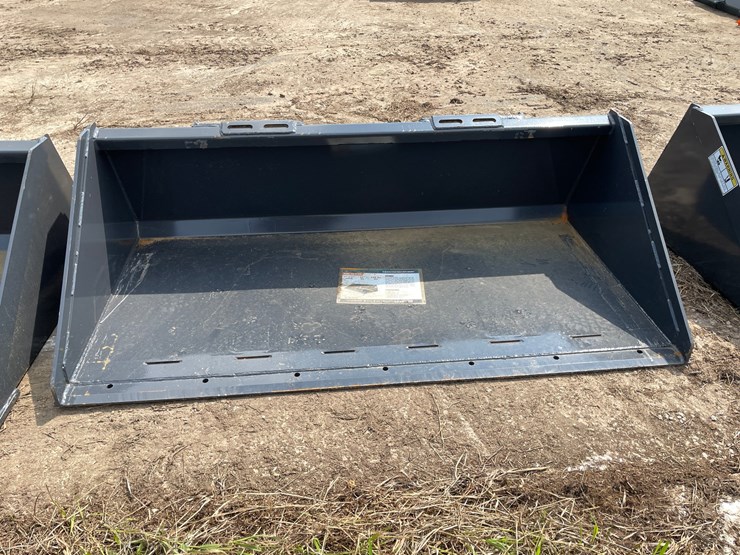 #9816-•-wolverine-70"-bucket-attachment-image-2