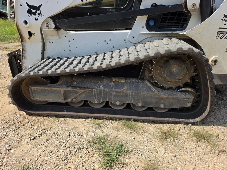2020-bobcat-t770-image-42