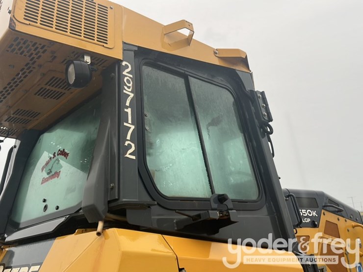2016-deere-550k-image-21