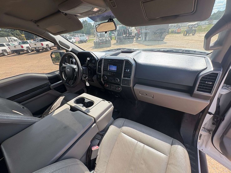 2018-ford-f150-xlt-image-27