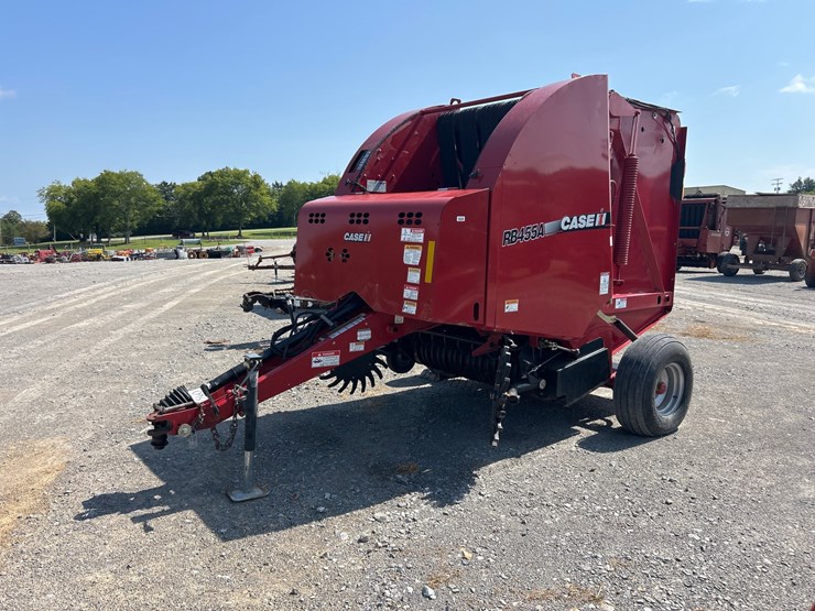 2017-case-ih-rb455a-image-1