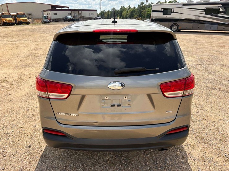 2017-kia-sorento-image-6