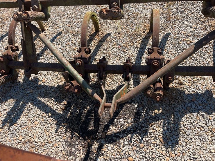13-tine-3p-john-deere-chisel-plow,-12'-image-4