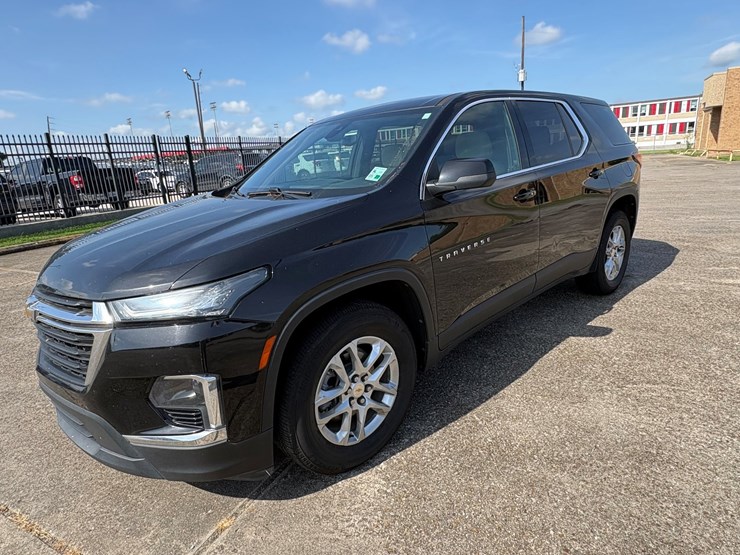 2022-chevrolet-traverse-image-1