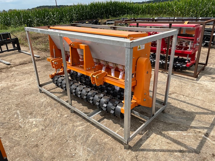 #9793-•-landhonor-no-till-seeder-attachment-image-1