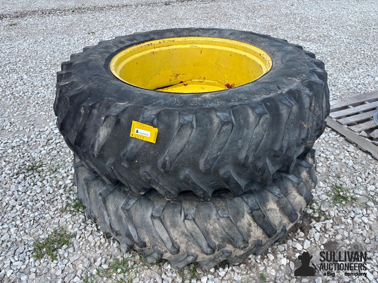 john-deere-2-image-1