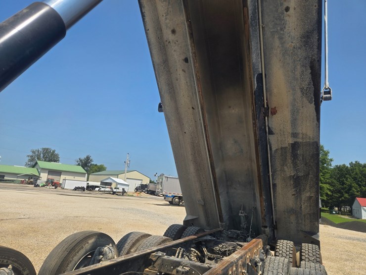 2019-kenworth-t880-image-46
