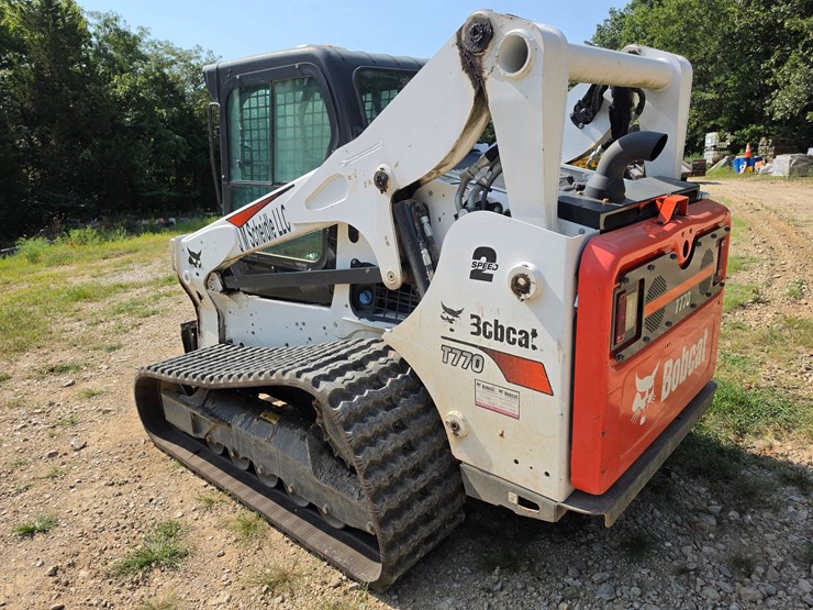 2020-bobcat-t770-image-4