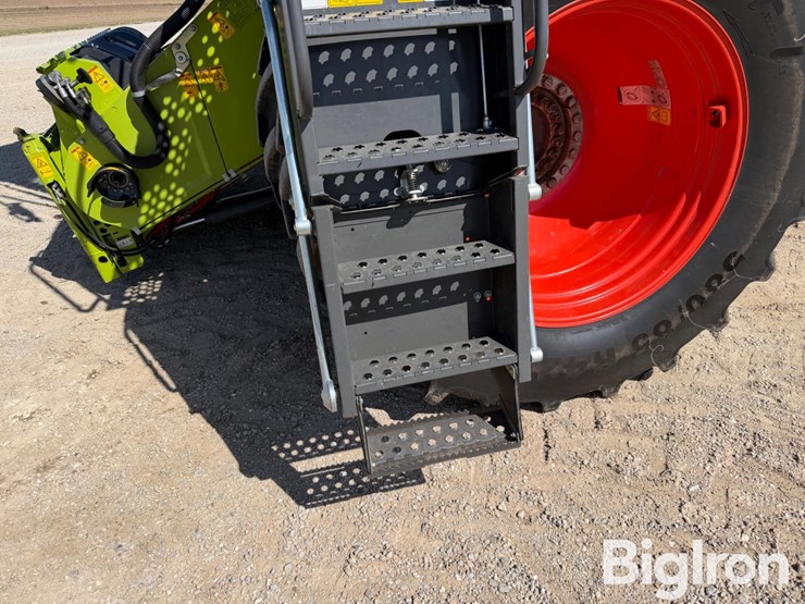 2022-claas-lexion-8600-image-9