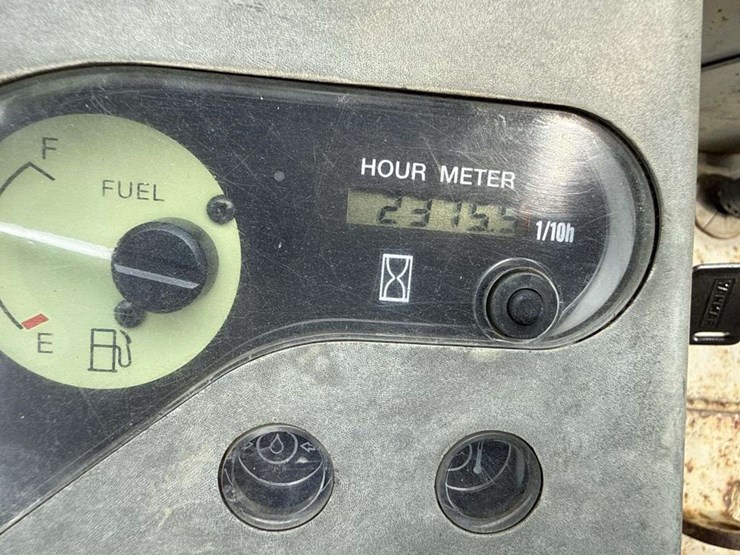 2008-yanmar-vio35-image-18