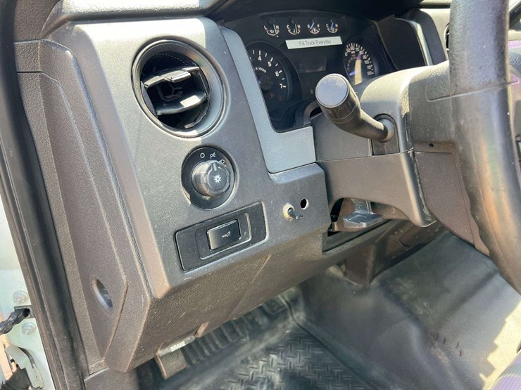 2011-ford-f150-image-30