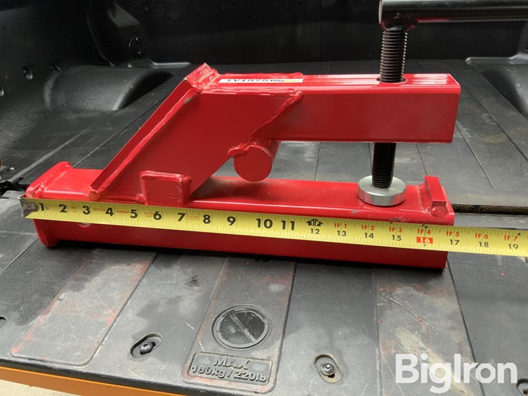 heavy-duty-clamp-on-2"-receiver-hitch-adapter-image-17