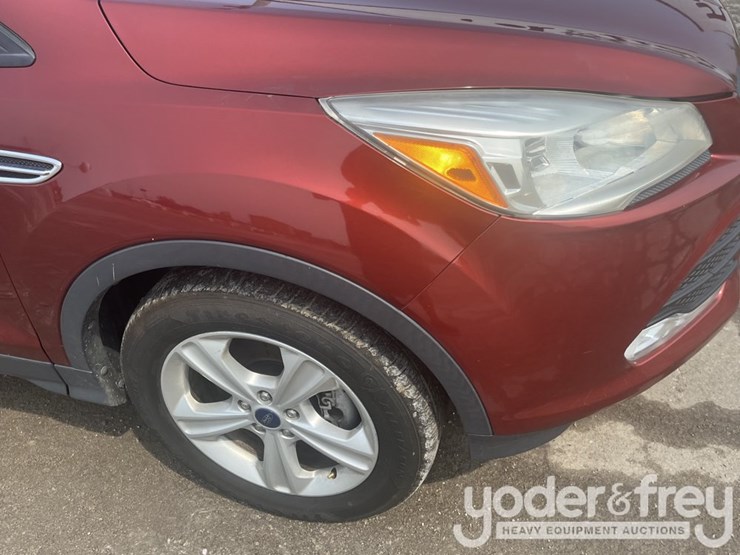2014-ford-escape-image-32