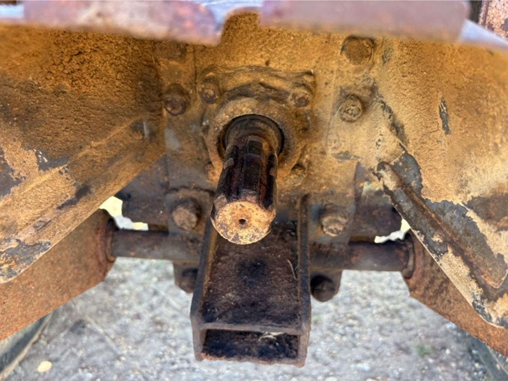 massey-ferguson-1010-image-18