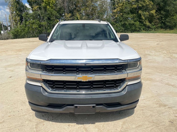 2018-chevrolet-silverado-1500-image-5