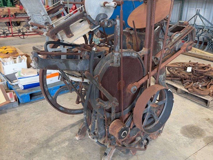 the-chandler-&-price-co.-printing-press-image-1