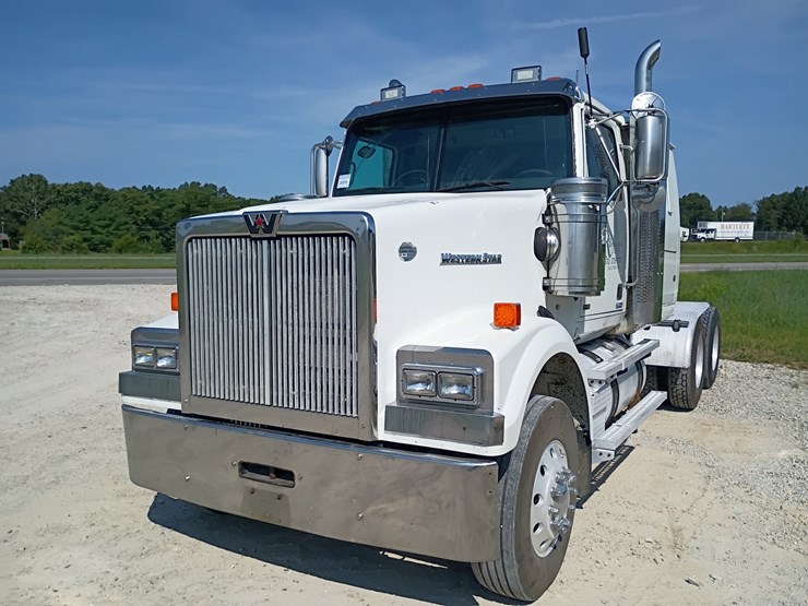 2014-western-star-4900-image-16