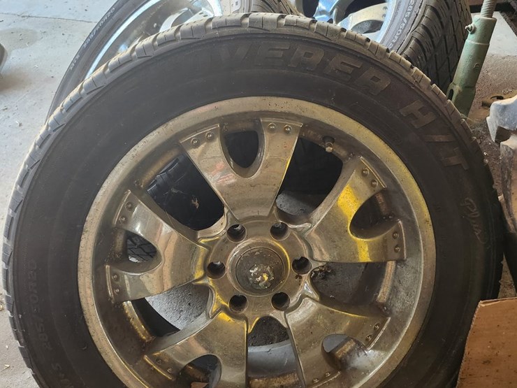 #2838-•-(4)-cooper-discoverer-ht-plus-tires-and-chrome-wheels-image-5