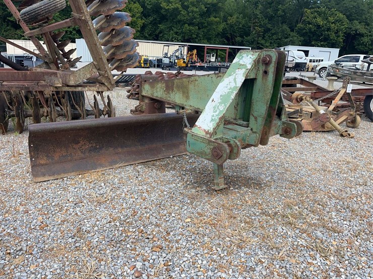 john-deere-8-image-5