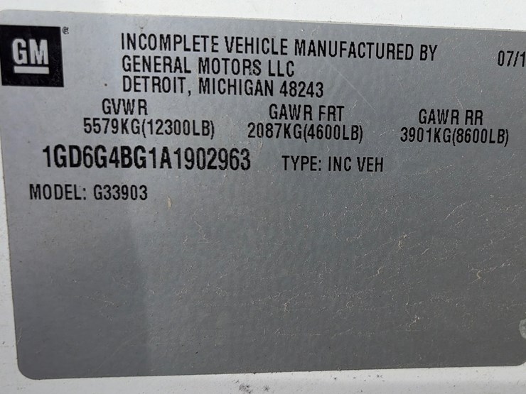2010-gmc-3500-image-11