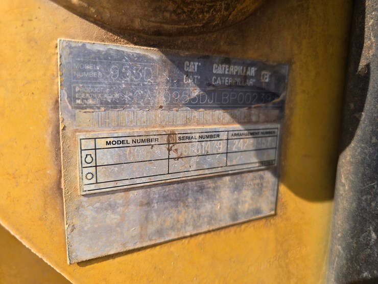 caterpillar-953d-image-33
