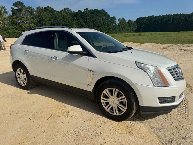 2014-cadillac-srx-image-2