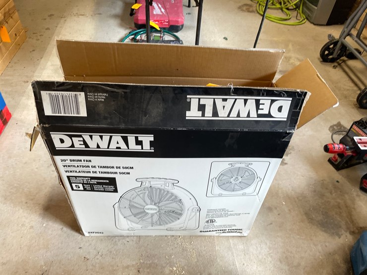 #10121-•-dewalt-20"-drum-fan-image-2