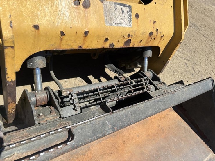 2019-caterpillar-272d2-image-14