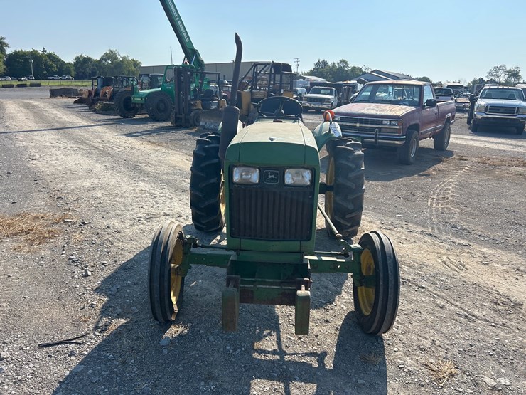 john-deere-850-image-3