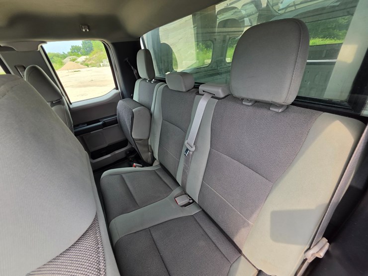 2020-ford-f150-image-44