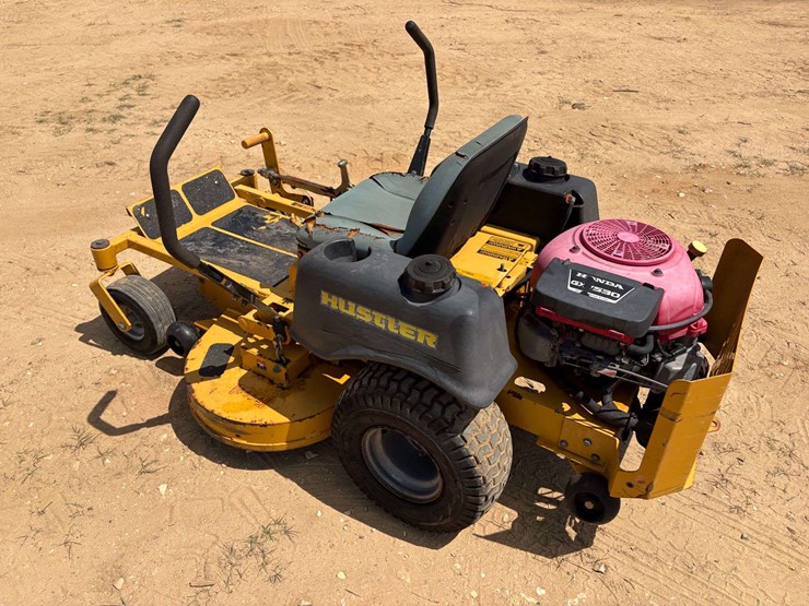 hustler-fasttrak-42"-zero-turn-lawn-mower-image-2