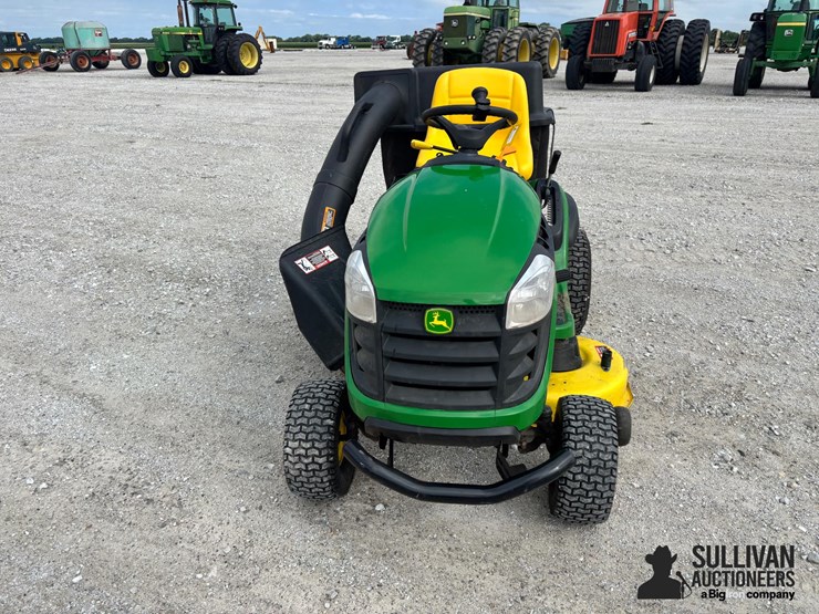 john-deere-d130-image-2