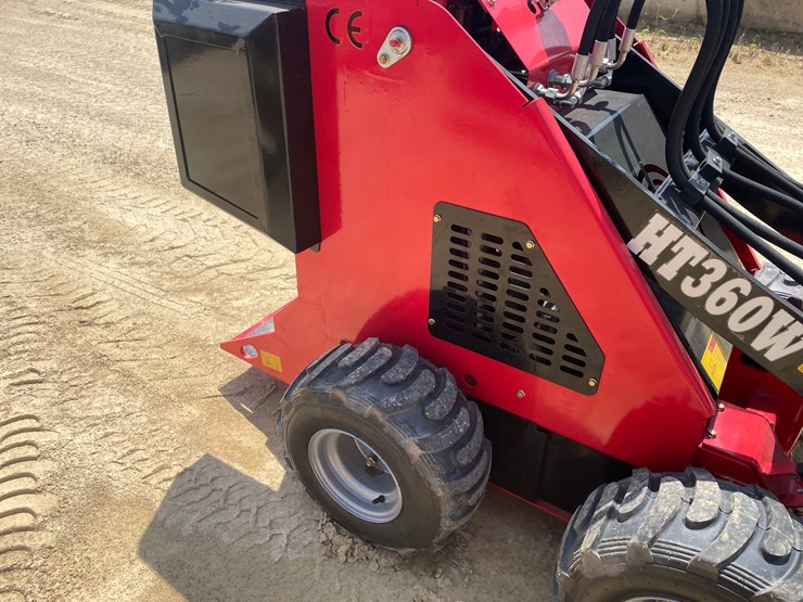 #416-•-new-ht360-mini-wheel-skid-steer-image-19