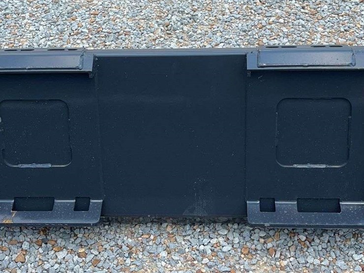 wolverine-skid-steer-84"-bucket-image-6