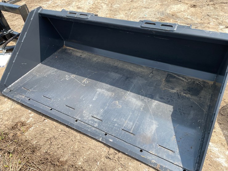 #9804-•-wolverine-66"-bucket-attachment-image-9